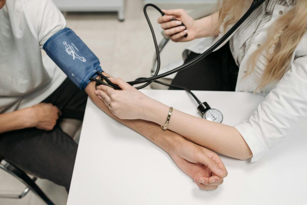 Does nitric oxide lower blood pressure - research on NO and hypertension